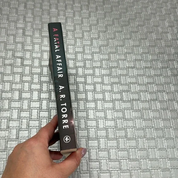 A Fatal Affair by A.R. Torre Paperback Mystery Thriller Hollywood Crime Suspense - Picture 2 of 3